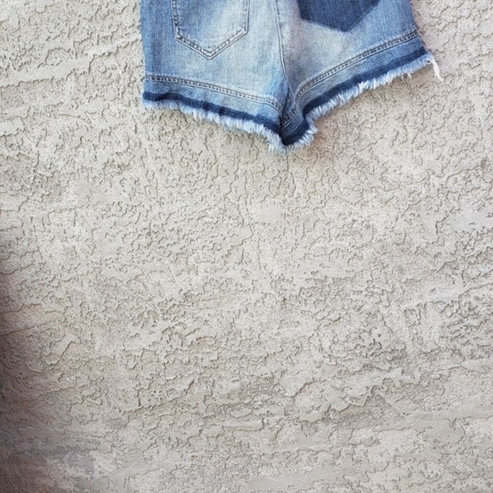 Redβ valentino cute little shorts - Picture 6 of 9